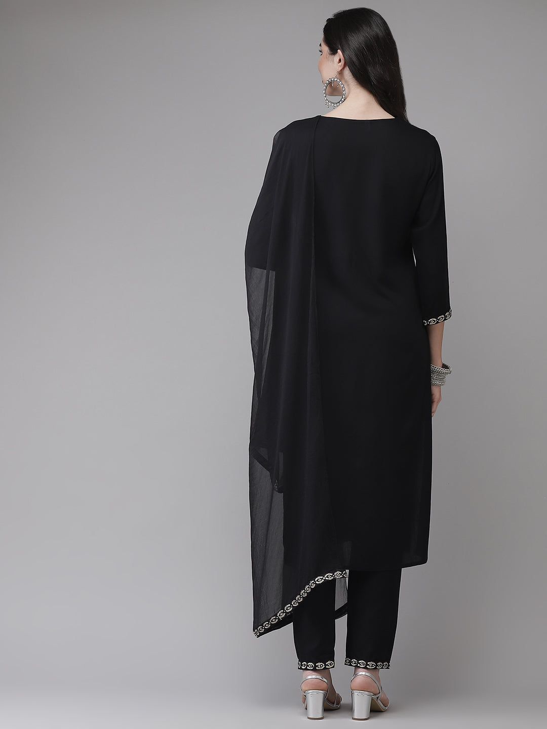 Color_Black