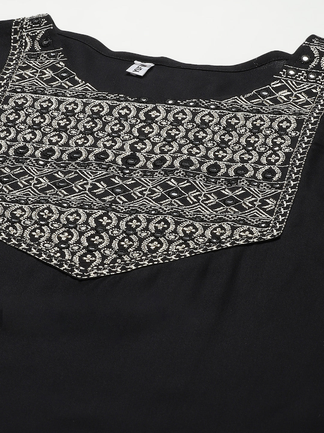 Color_Black