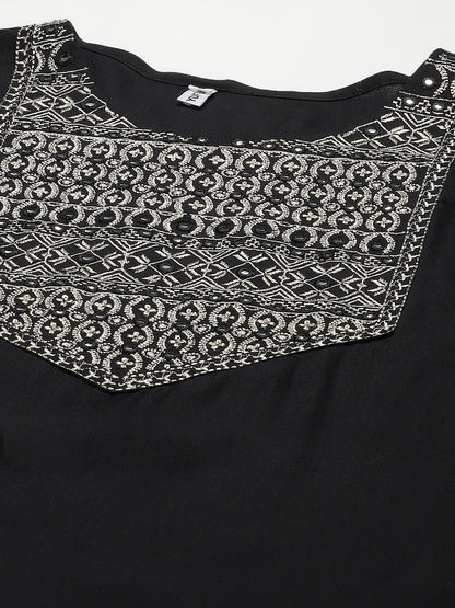 Color_Black