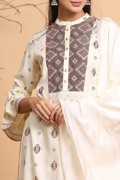 Ivory Rayon Printed Straight Kurta Dupatta Set With Rubber-Band