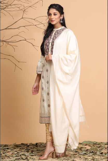 Women's Ivory K- Rayon Staple, B- Cotton Flex, D- Viscose Solid Straight Kurta Set