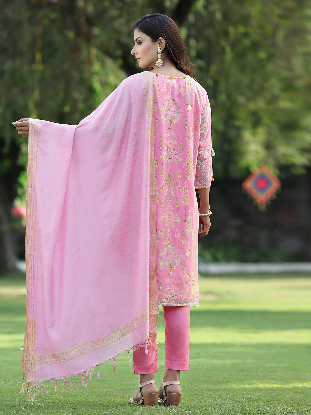Color_Pink