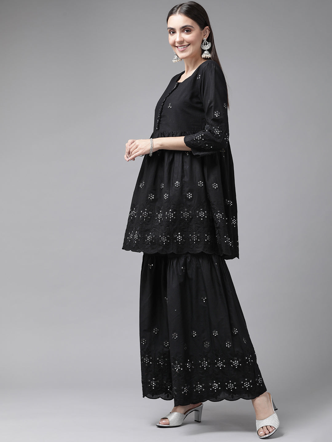 Color_Black