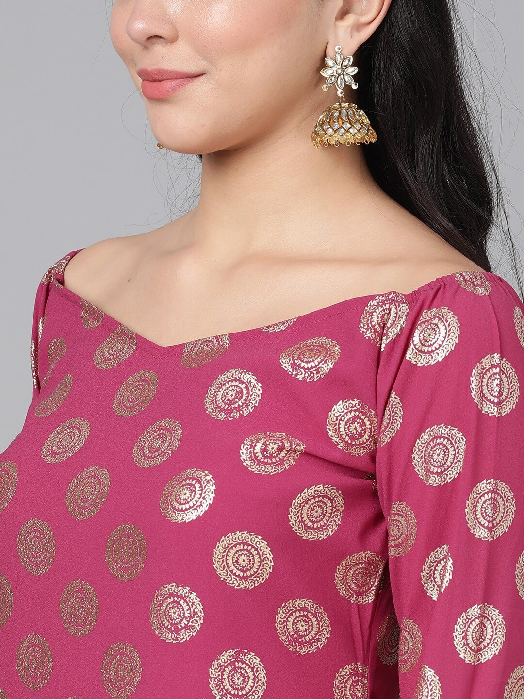 Women's  Magenta & Gold Foil Print Off-Shoulder Straight Kurta