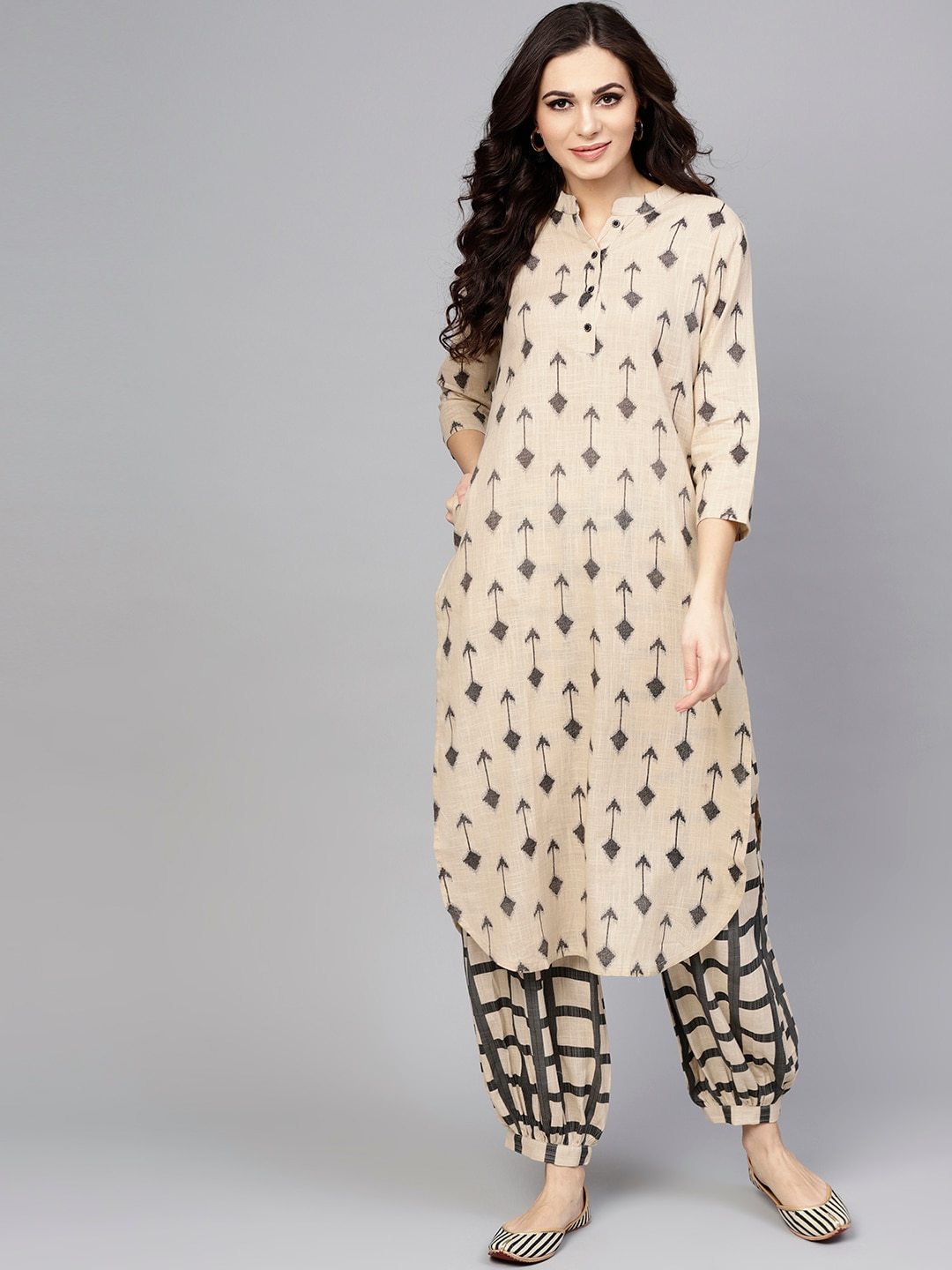 Women's Beige & Grey Printed Kurta with Salw