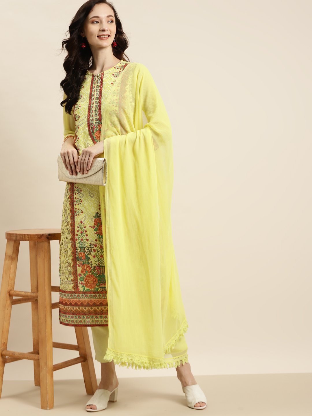 Women's Georgette Embroidered Straight Kurta Pant Dupatta Set