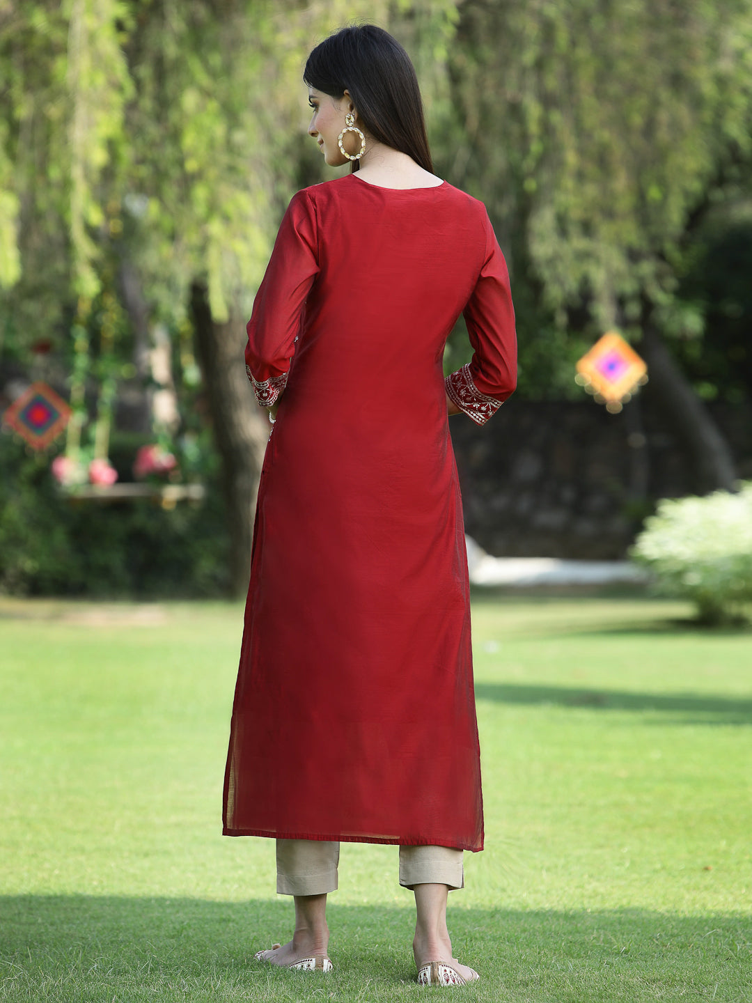 Color_Maroon