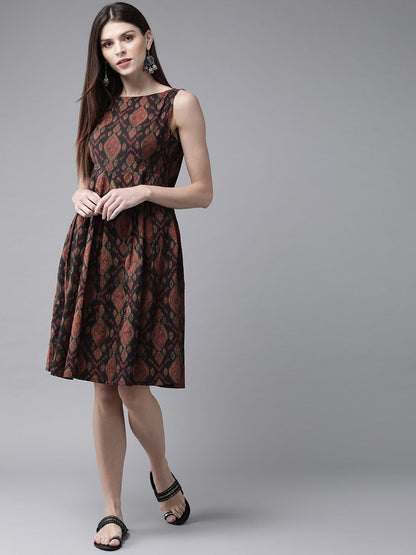 Women's  Black & Maroon Printed A-Line Dress