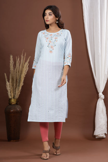 Women's Blue Embroidered Kurta