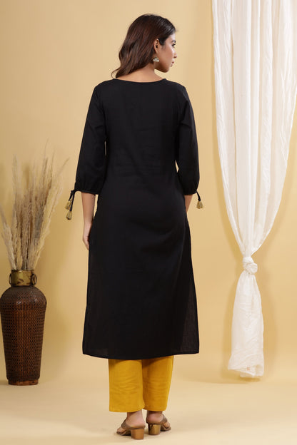 Women's Black Solid Embroidered Kurta Set