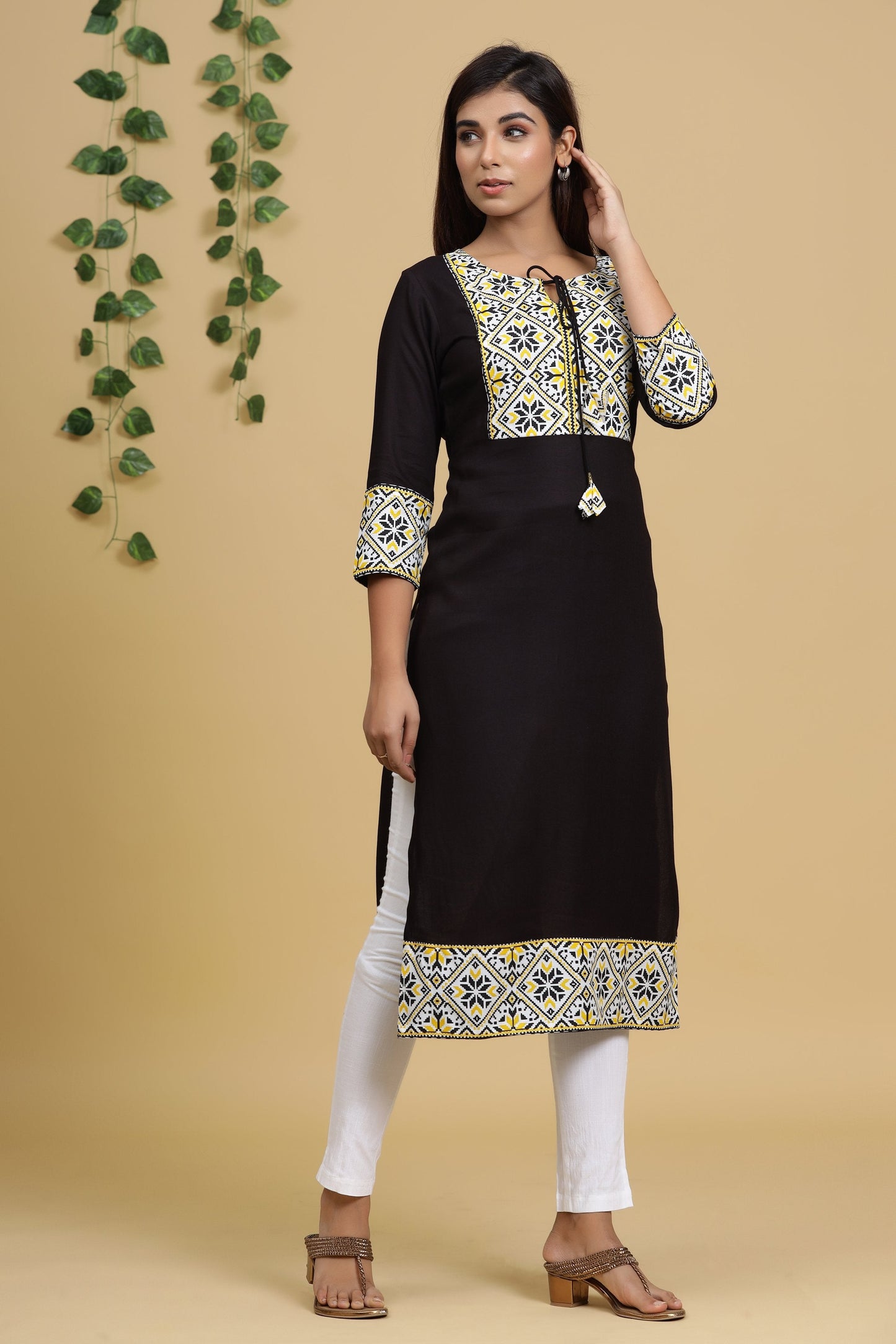 Women's Black Solid Printed Kurta