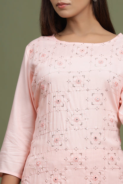 Women's Peach Embroidered Kurta Set