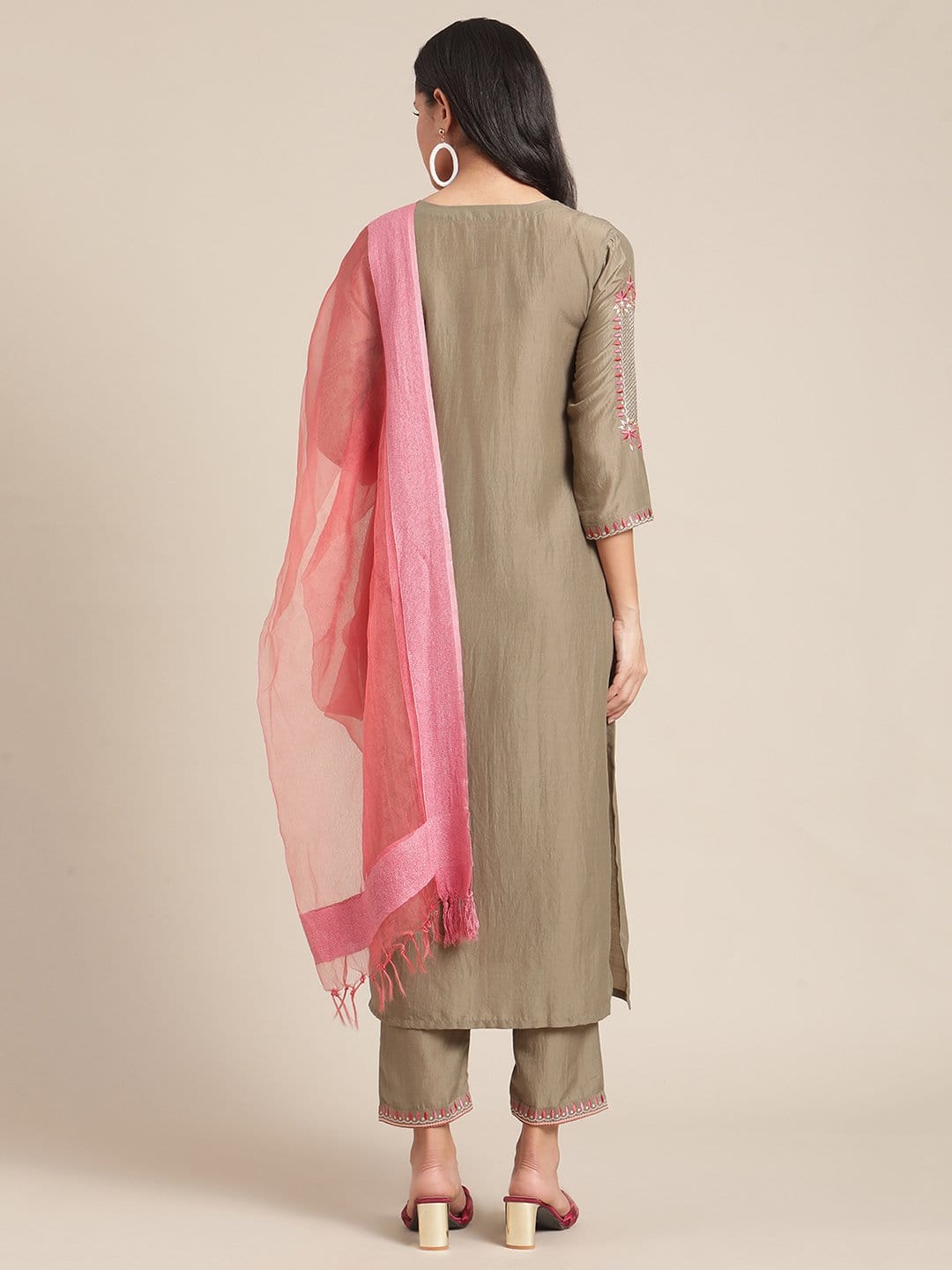 Women's Solid Olive Kurta With Thread And Zari Embroidery And Paired With Trouser And Contrast Dupatta