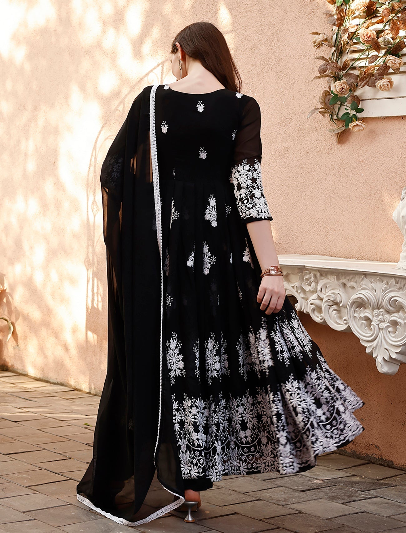 Color_Black