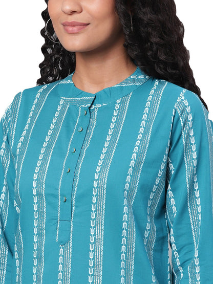 Women's Blue Printed 3/4 Sleeve Cotton Round Neck Casual Kurta Pant Set