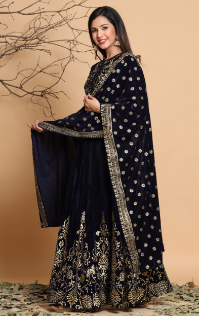 Women Navy blue Velvet Lehenga Choli Dupatta Set by Juniper