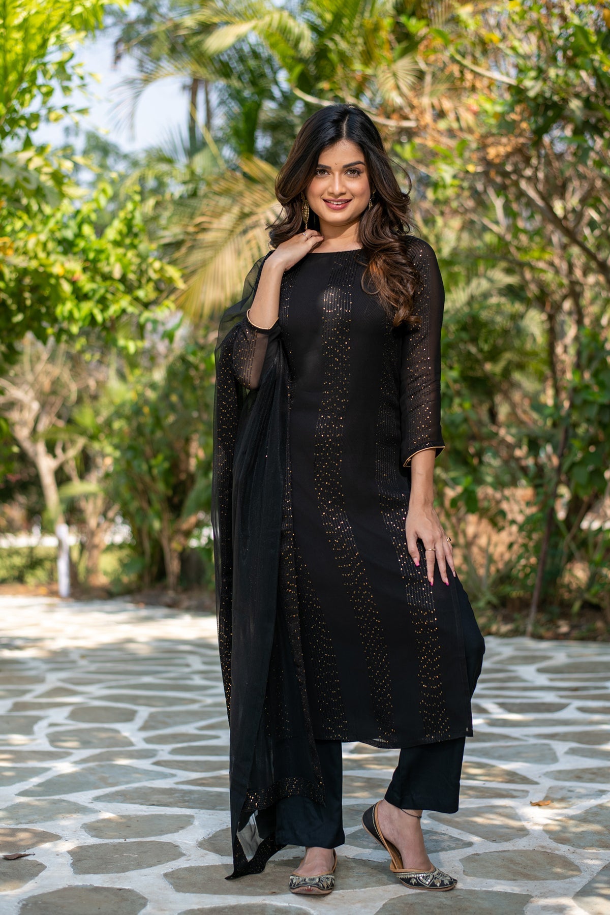 Women's Black And Gold Thread Work Kurta Set