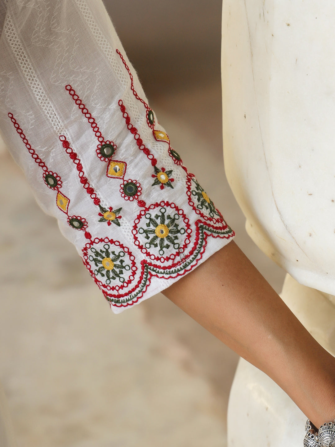 Color_White