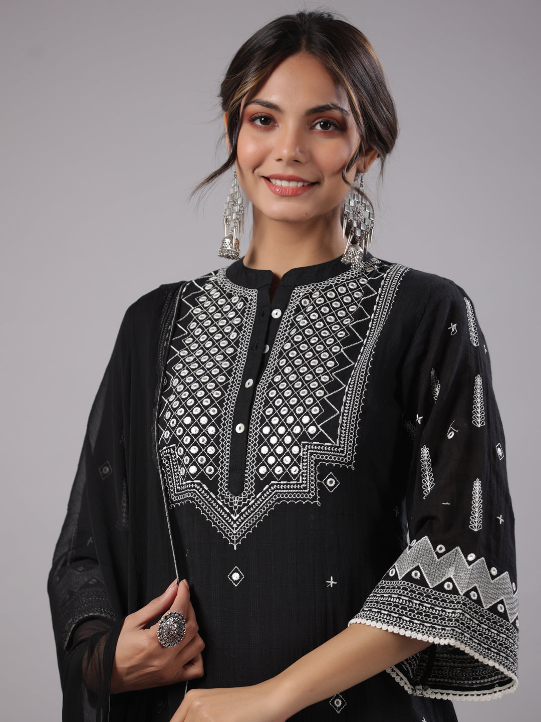 Color_Black