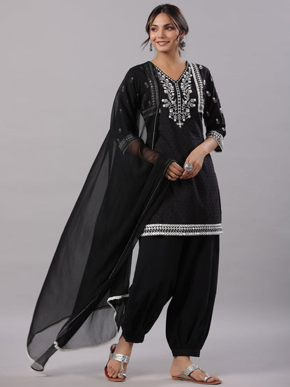 Color_Black