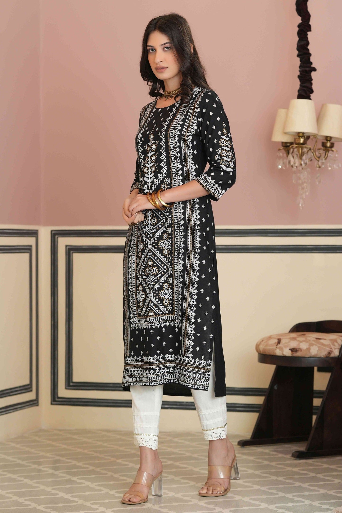Women's  Black Rayon Plaement Printed Straight Kurta