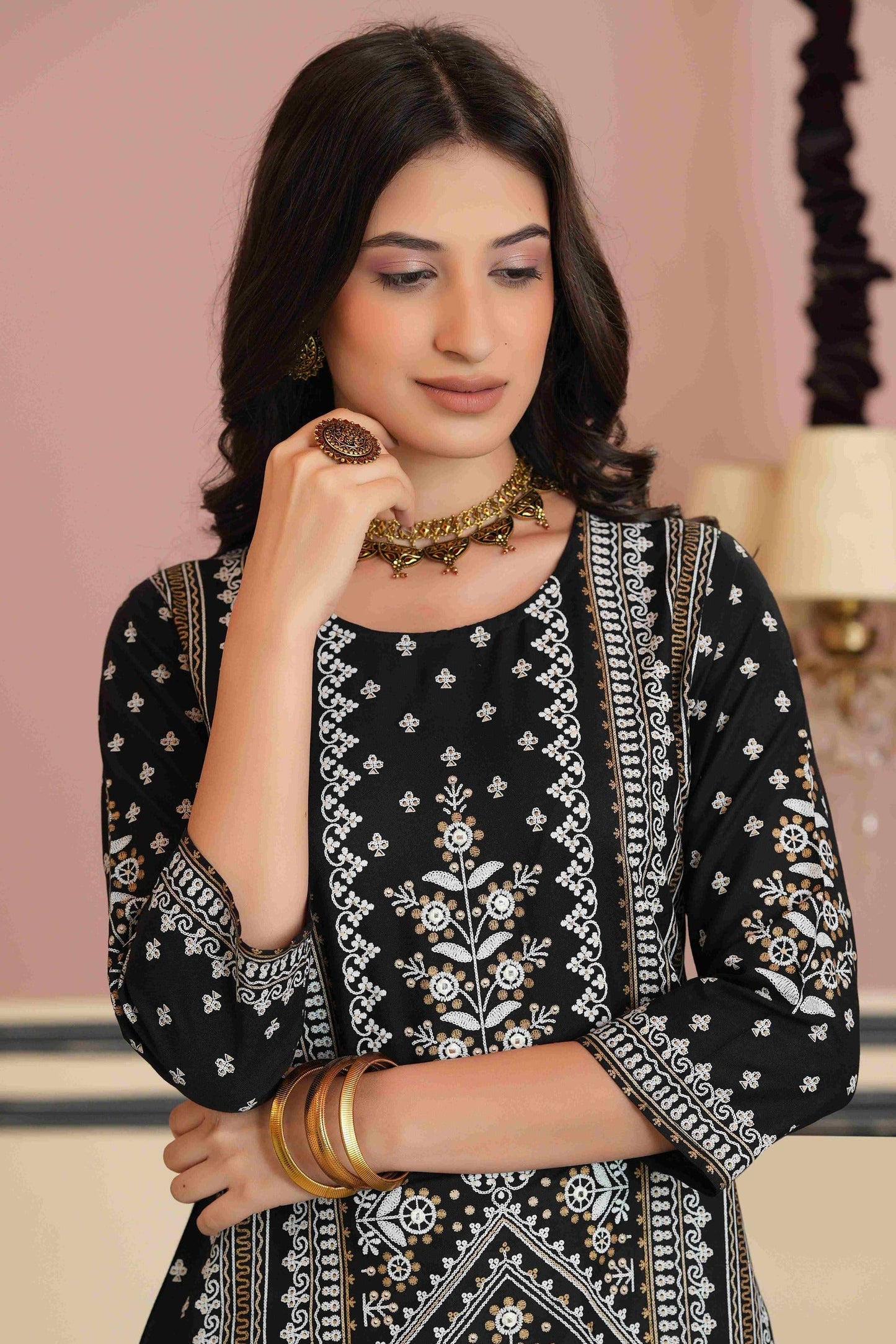 Women's  Black Rayon Plaement Printed Straight Kurta