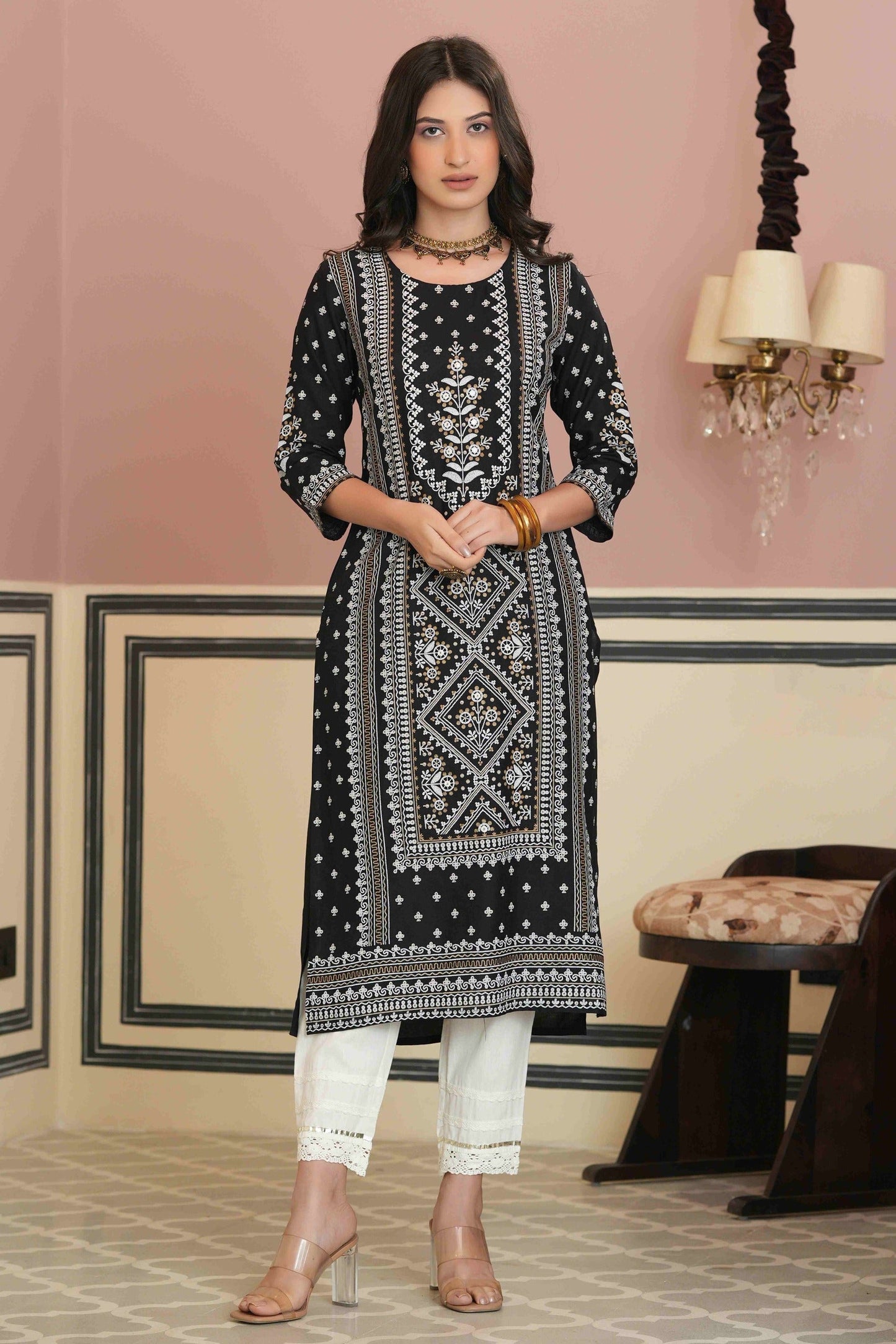 Women's  Black Rayon Plaement Printed Straight Kurta