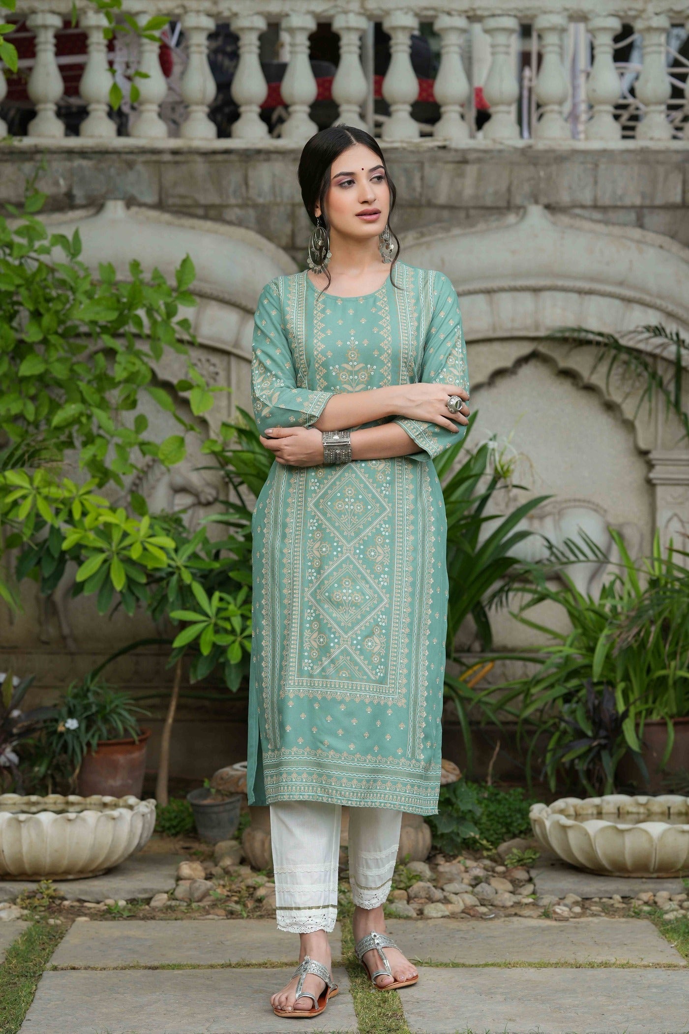 Women's  Sagegreen  Rayon Plaement Printed Straight Kurta