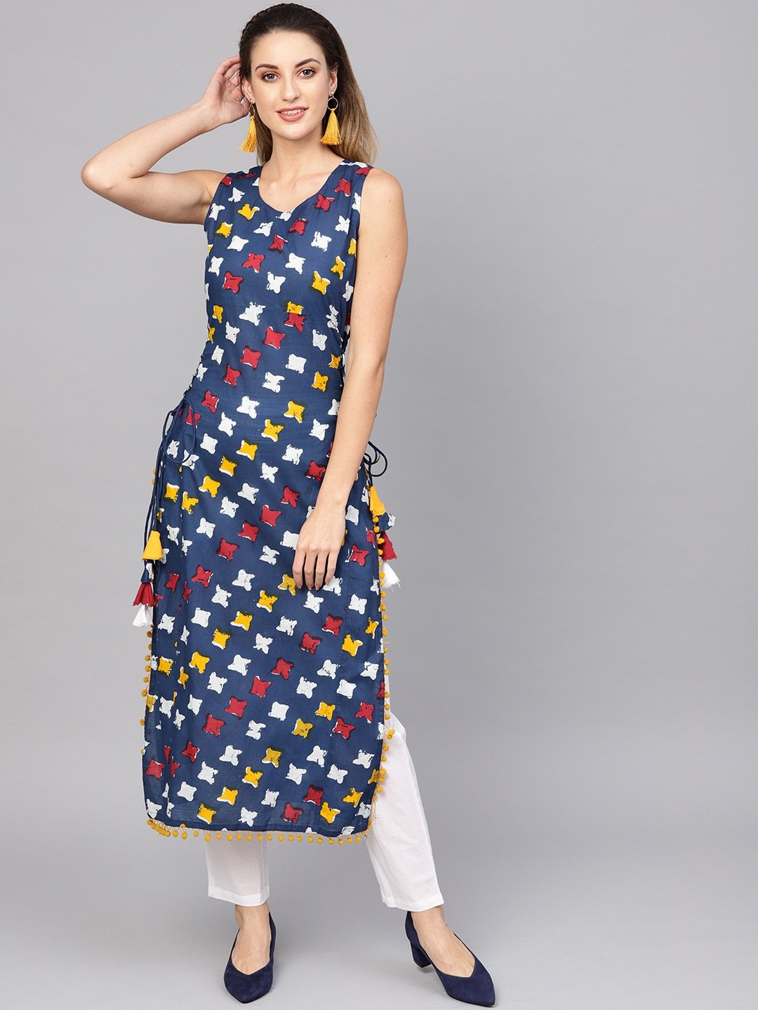 Women's  Navy Blue & Off-White Printed Straight Kurta