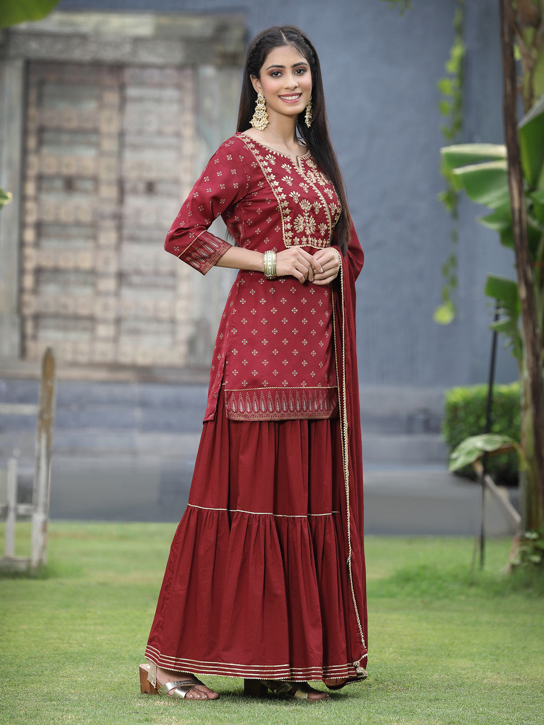 Color_Maroon