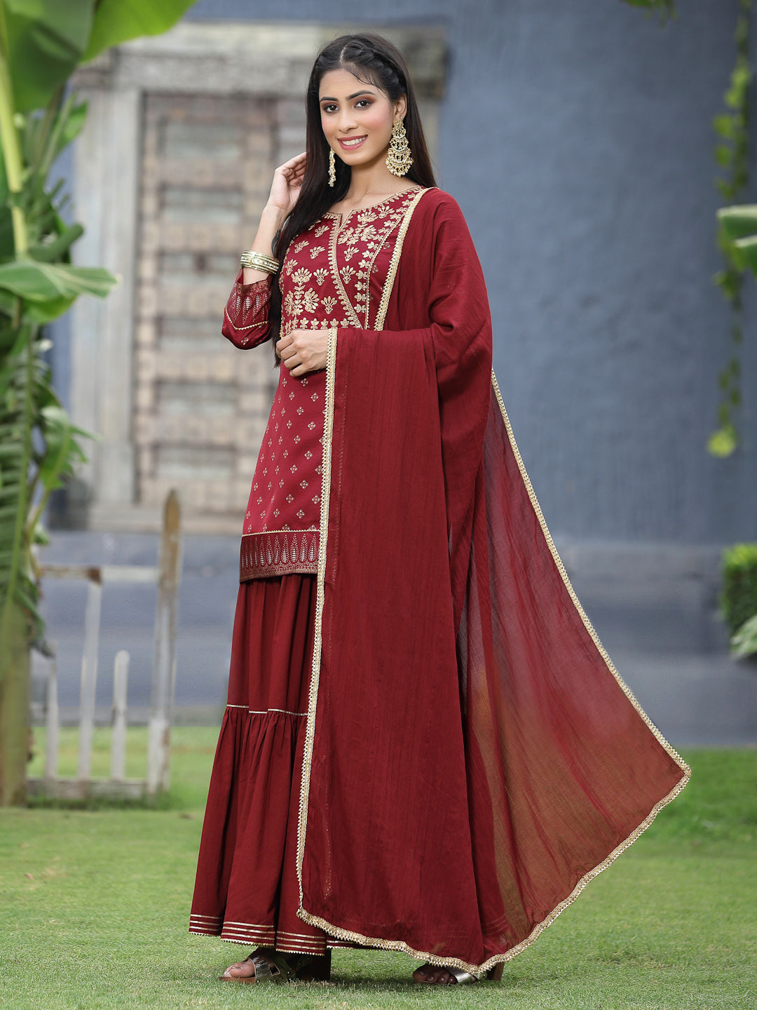 Color_Maroon