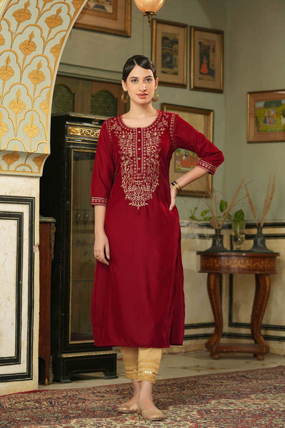 Women's Maroon Velvet Festive Solid Straight Kurta