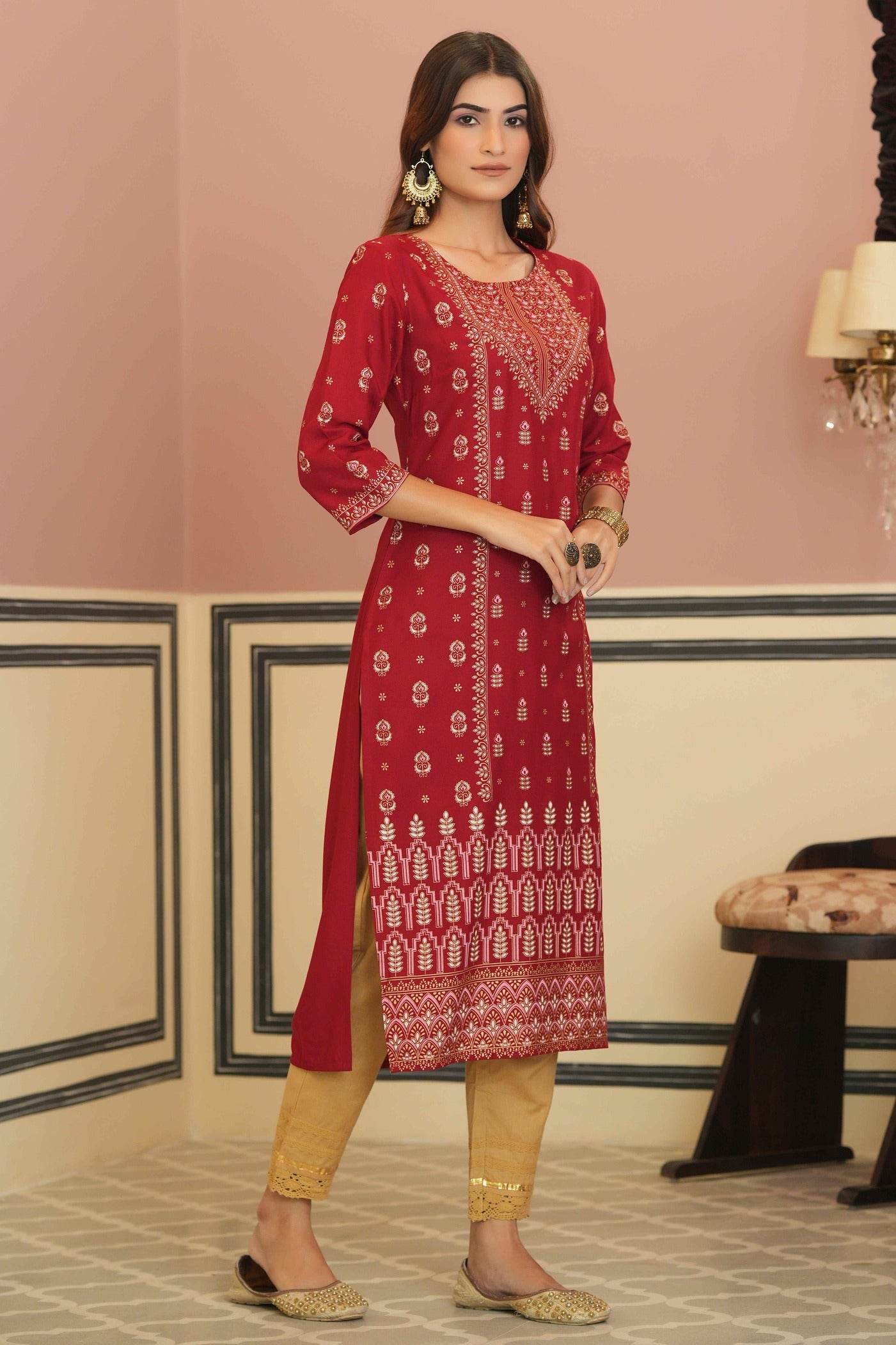 Women's  Maroon Rayon Foil Printed Kurta