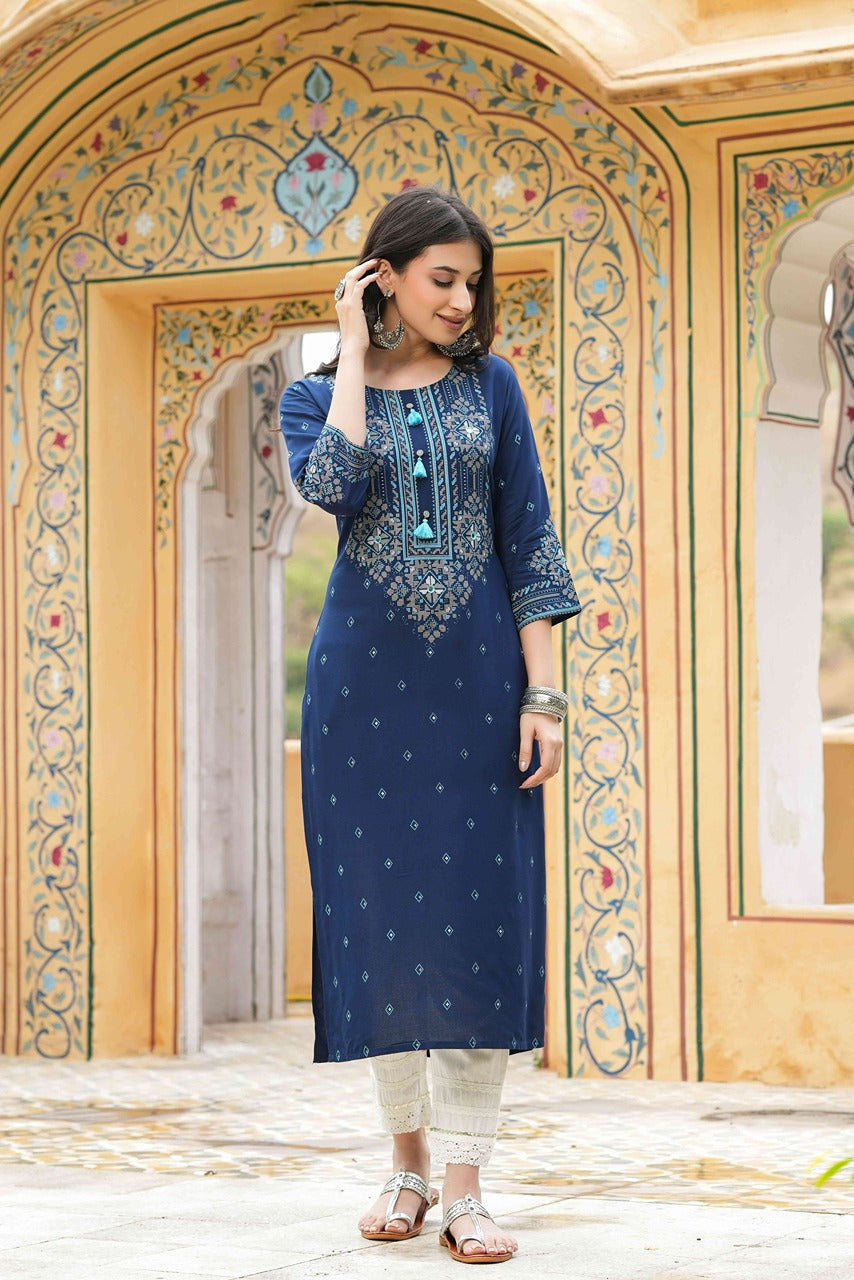 Women's  Blue Rayon Placement Printed Straight Kurta