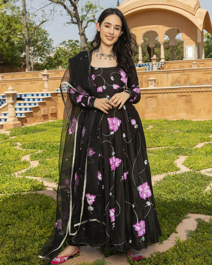 Women's Neea Handpainted Cotton Silk Suit Set