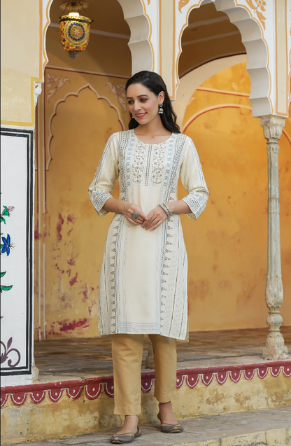 Women's Off-White Rayon Printed Straight Kurta
