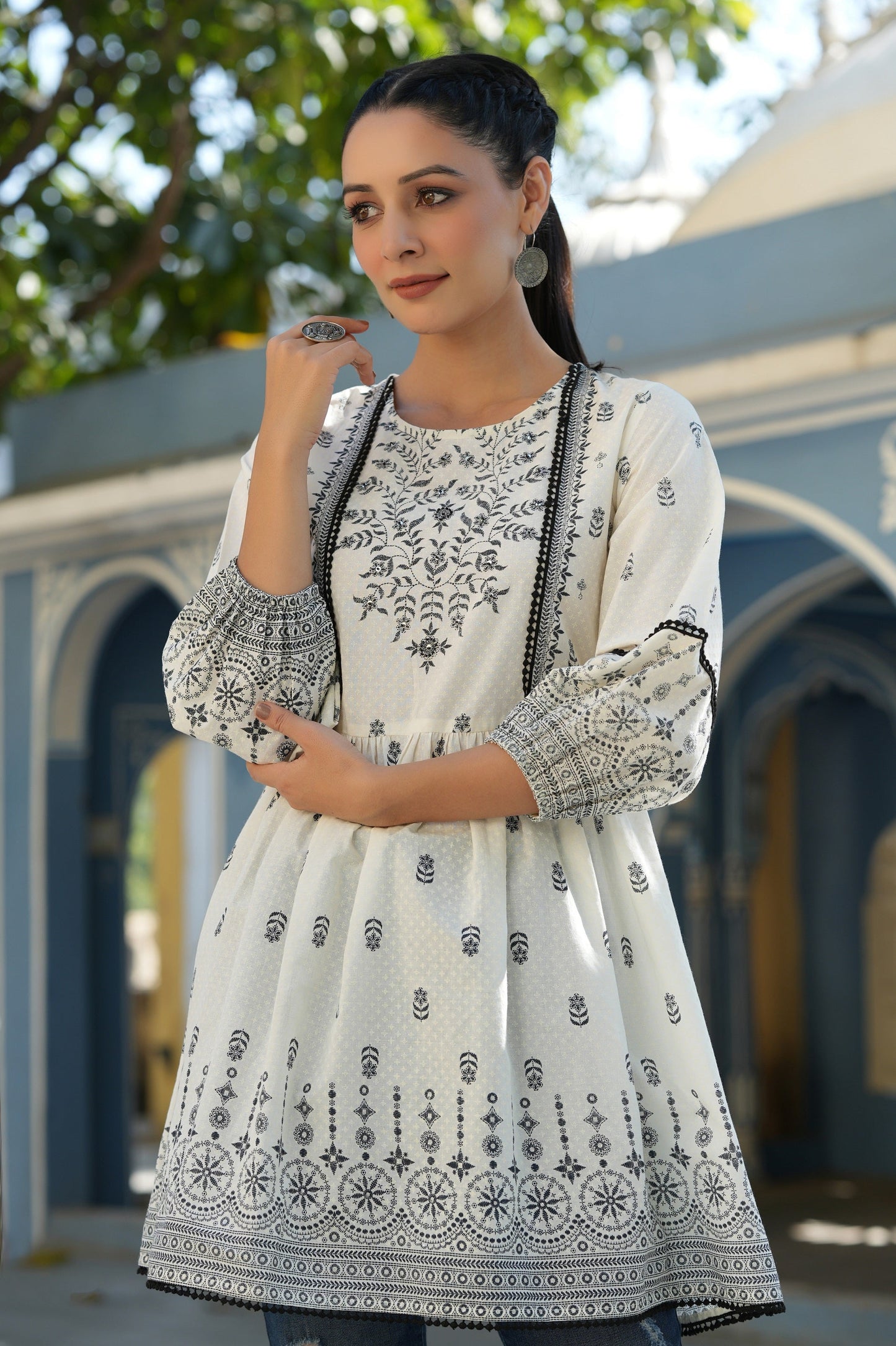 Color_White
