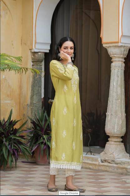 Women's Green Shanton Printed Straight Kurta