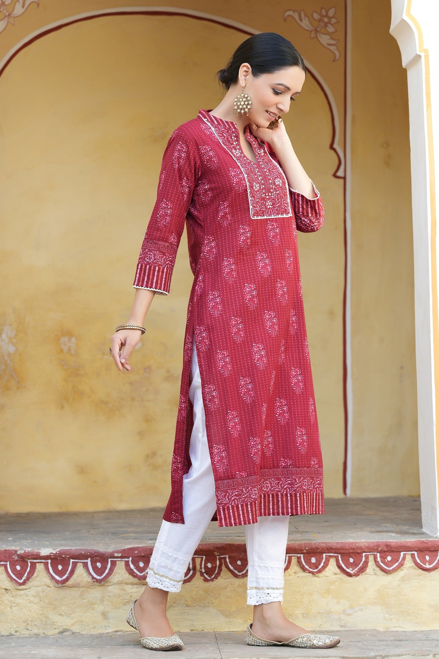Color_Maroon