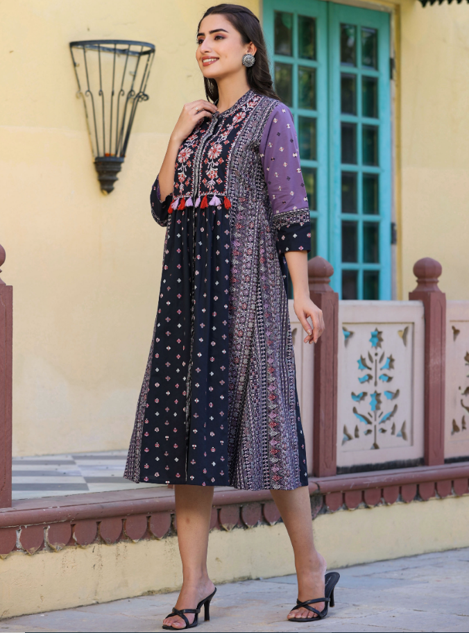 Women's Lavender  Printed Embroidered Flared Dress