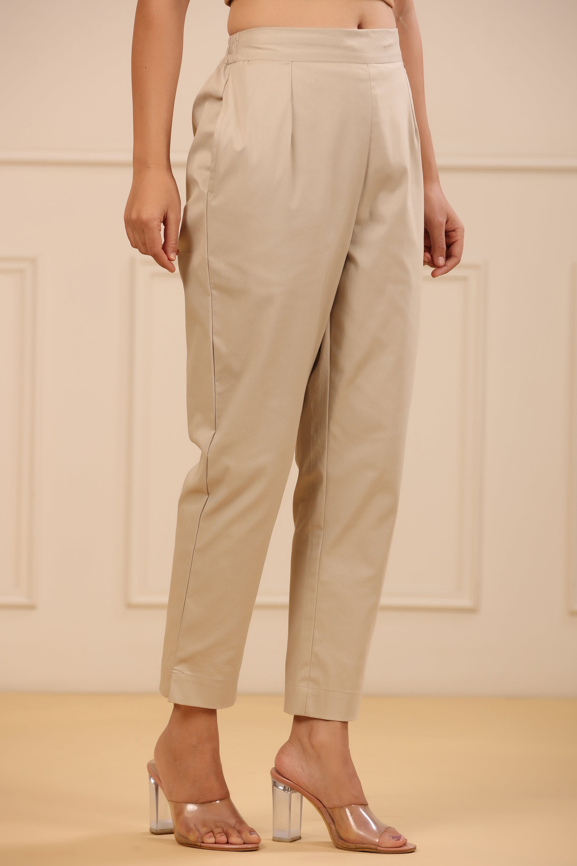 Color_Beige