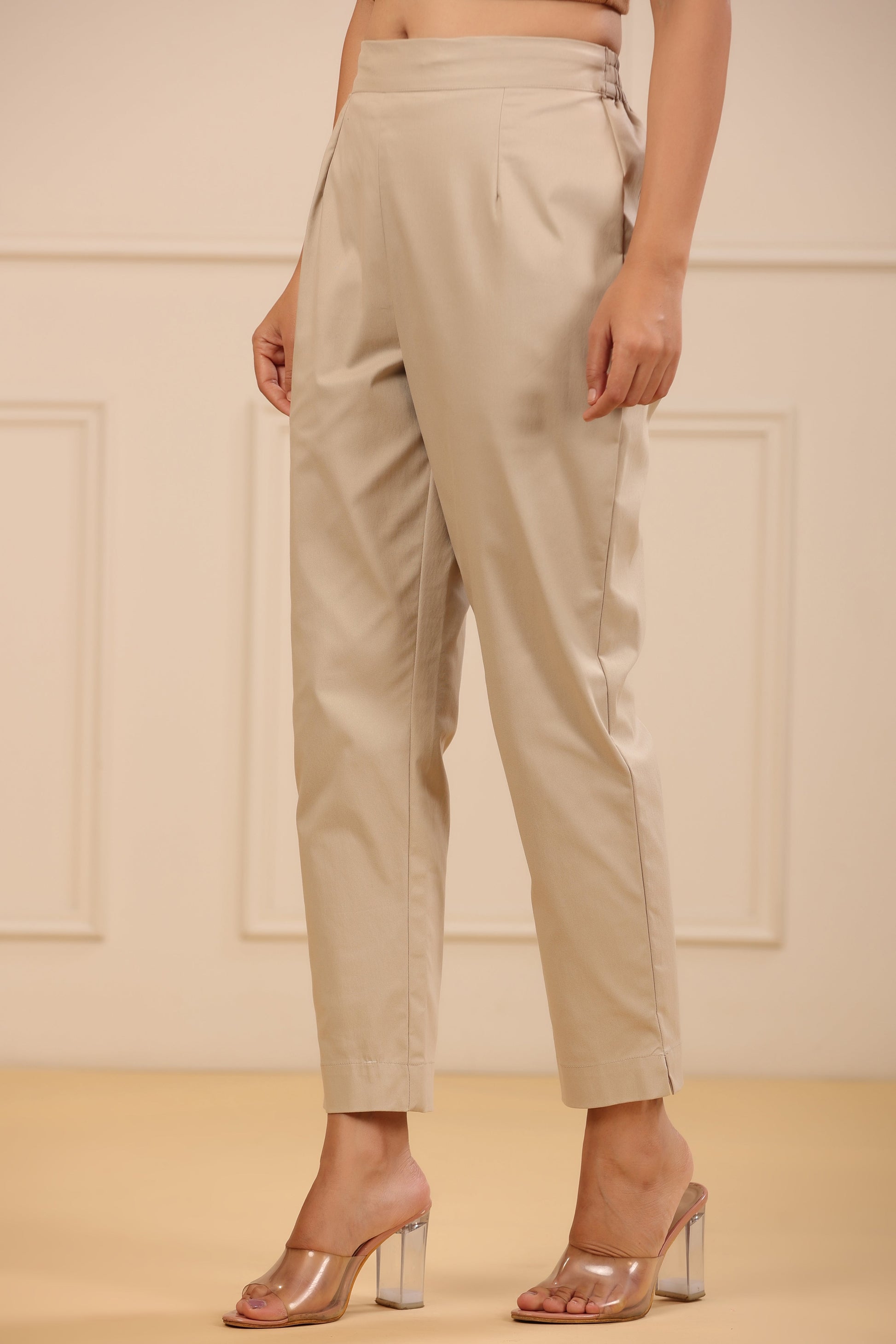 Color_Beige