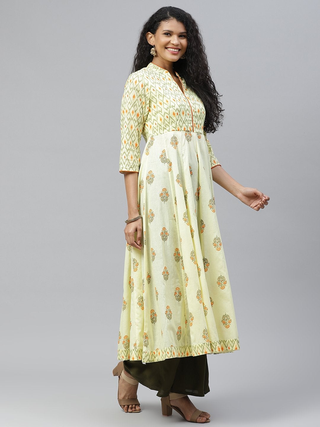 Women's Yellow Stylish Print Cotton Anarkali Kurta
