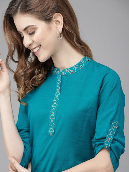 Women's Rama Green Embroidered Kurta