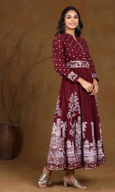 Women's Georgette Printed Flared Dress With Belt