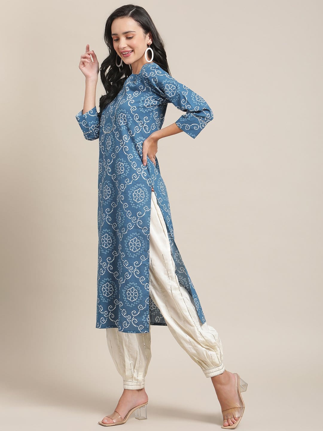 Women's KSUT Blue And White Bandhej Printed Kurta With 3/4Th Sleeves