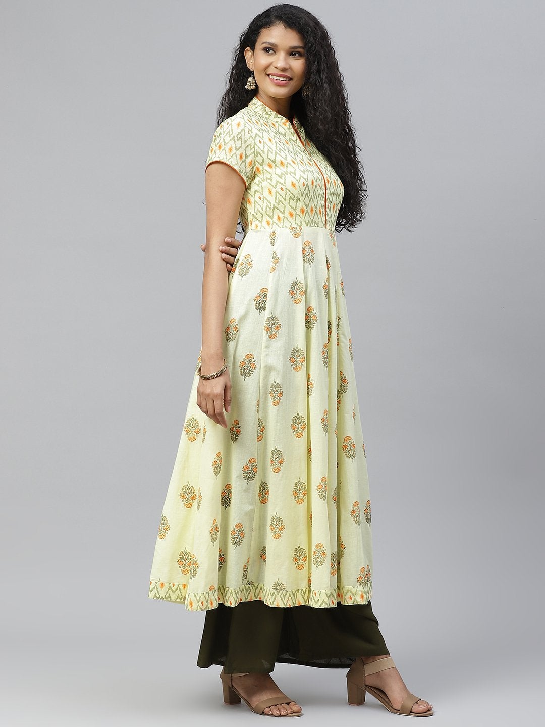 Women's Yellow Print Chinese Neck Cotton Anarkali Kurta