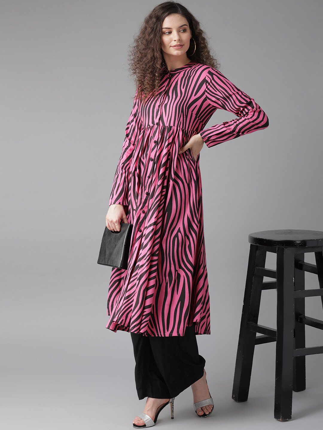 Women's  Pink & Black Printed Anarkali Kurta