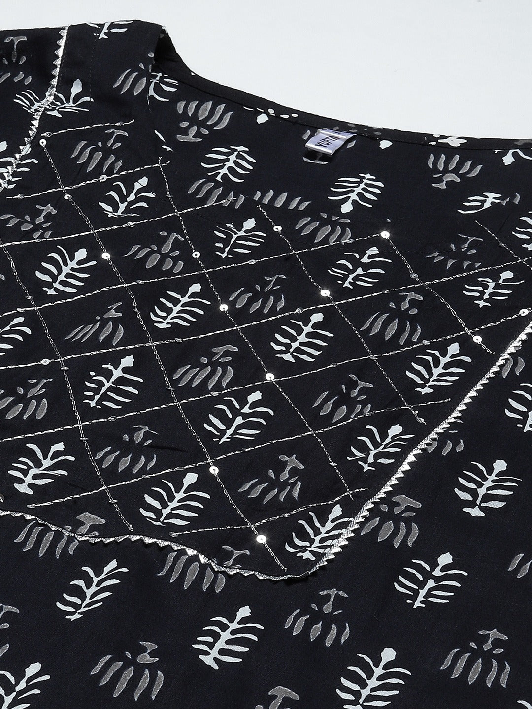 Color_Black
