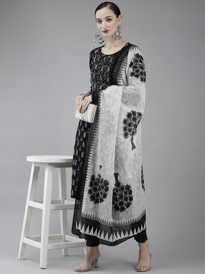 Color_Black